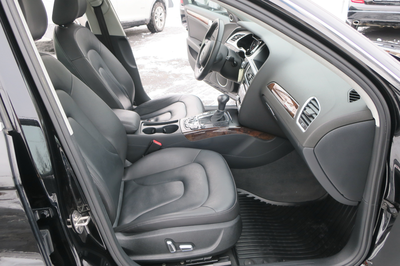 Audi A4 2.0T Premium Plus quattro Sedan AWD 8A 2016