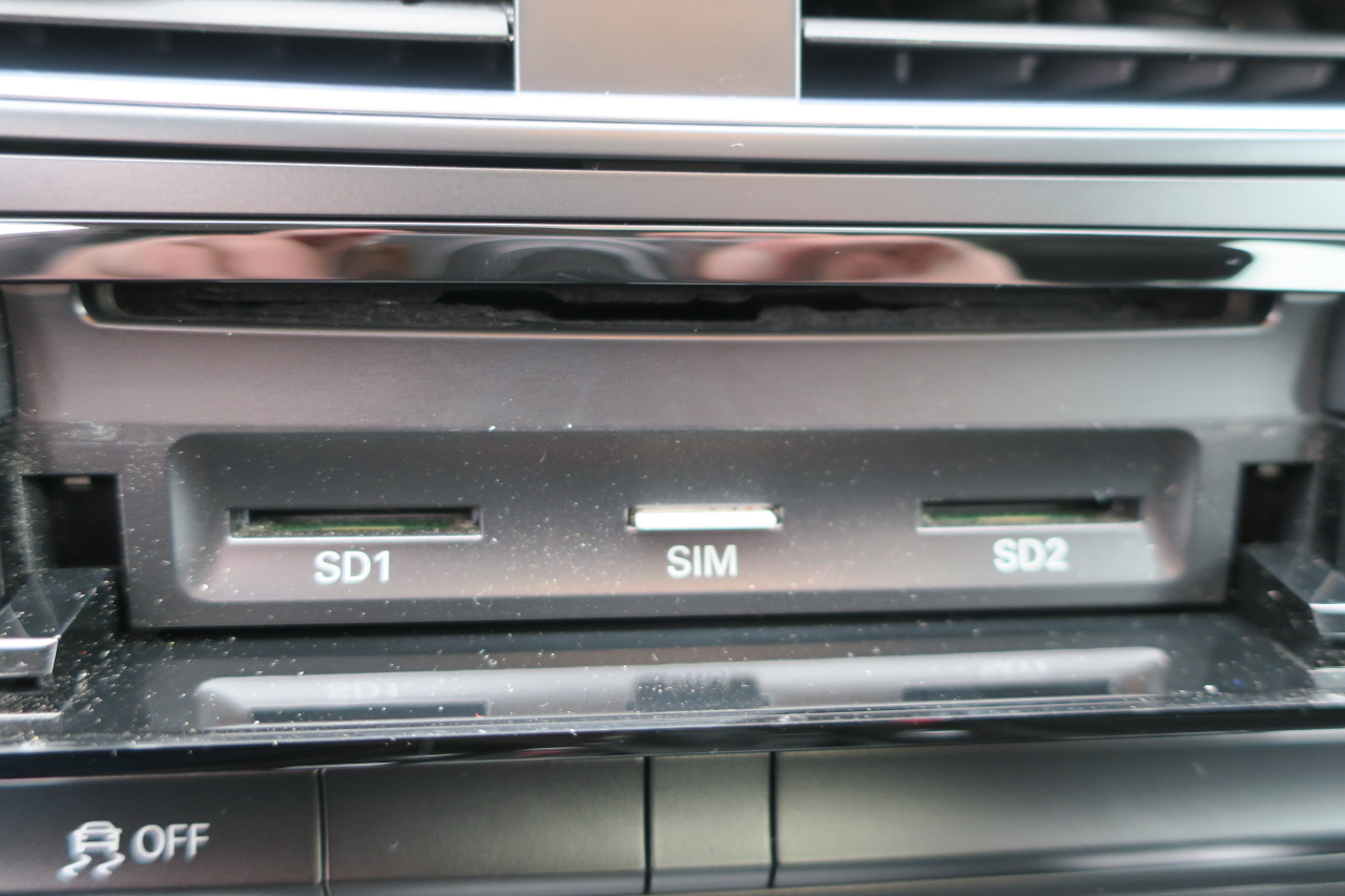 Audi A4 2.0T Premium Plus quattro Sedan AWD 8A 2016