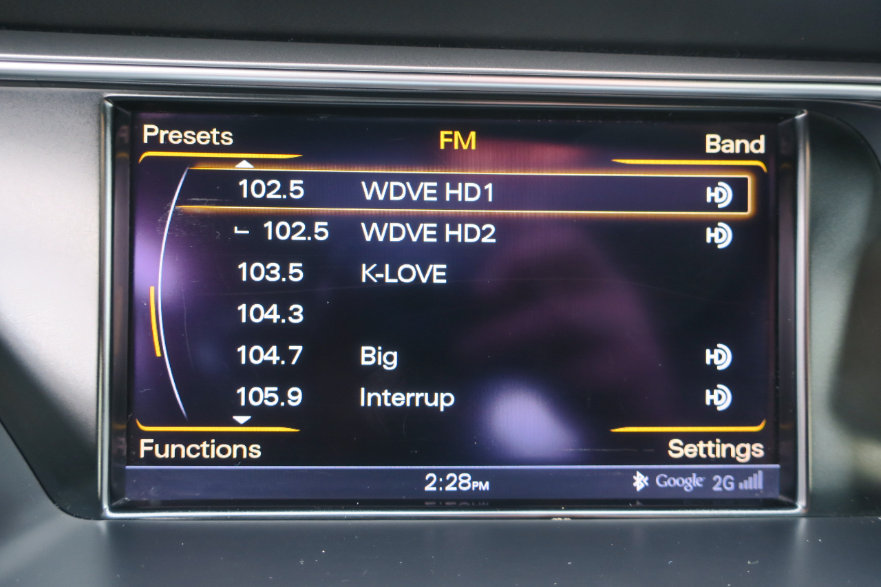 Audi A4 2.0T Premium Plus quattro Sedan AWD 8A 2016