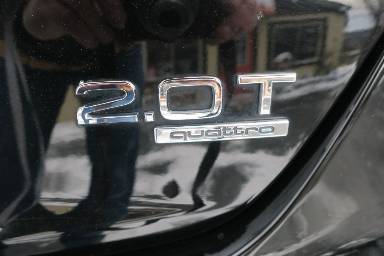 Audi A4 2.0T Premium Plus quattro Sedan AWD 8A 2016