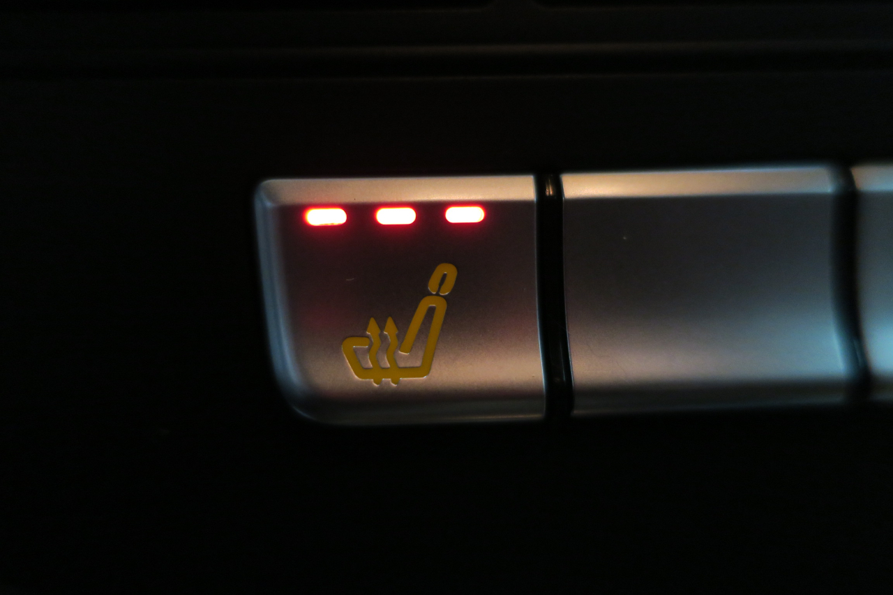 Mercedes-Benz C-Class C300 4MATIC Sport Sedan 2013