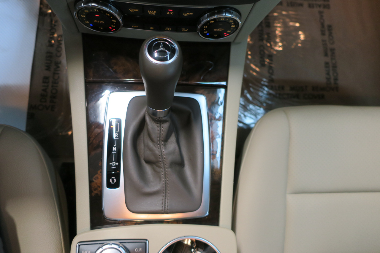 Mercedes-Benz C-Class C300 4MATIC Sport Sedan 2013