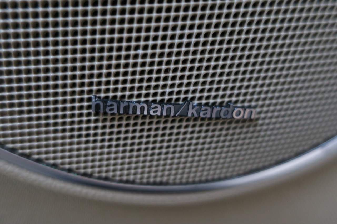 Mercedes-Benz C-Class C300 4MATIC Sport Sedan 2013