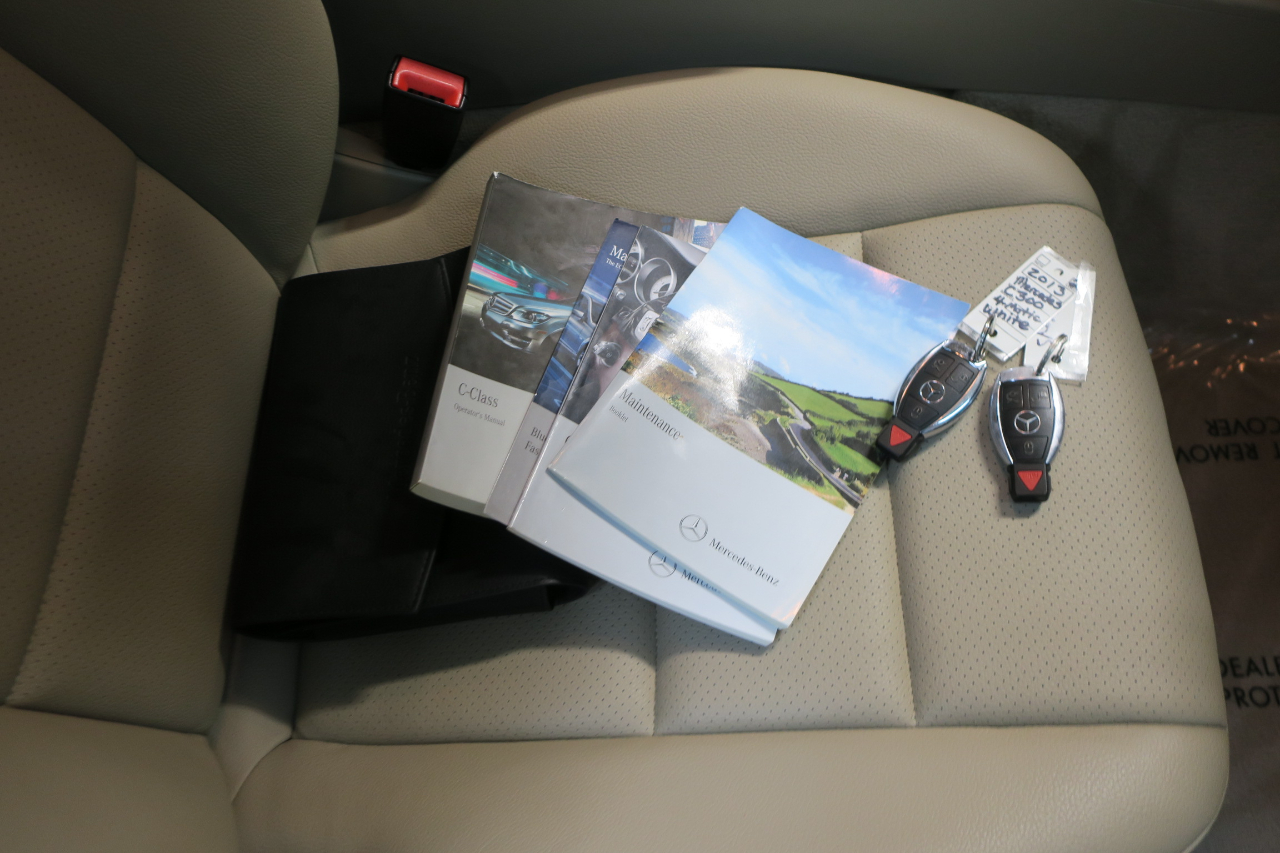 Mercedes-Benz C-Class C300 4MATIC Sport Sedan 2013