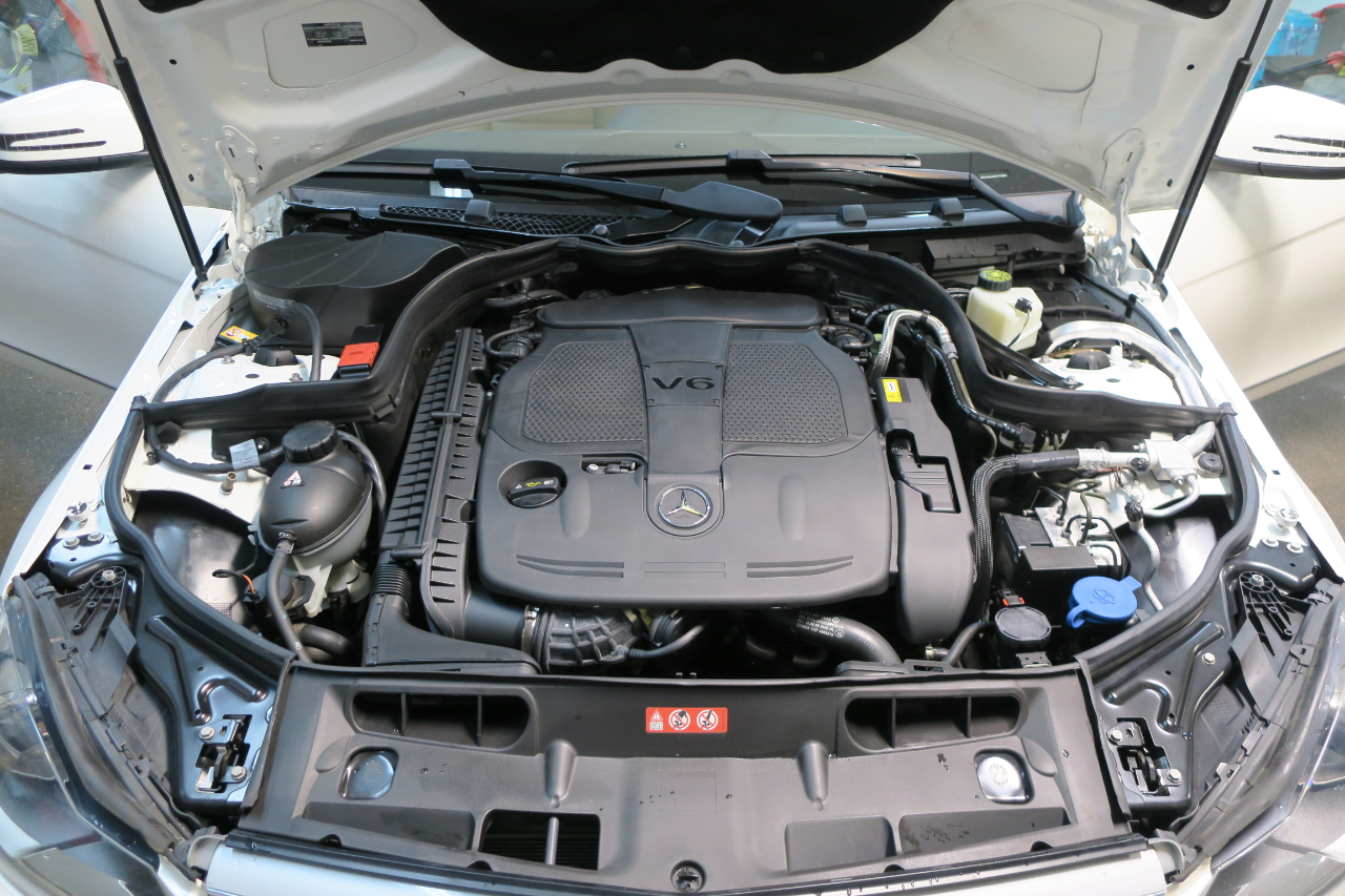 Mercedes-Benz C-Class C300 4MATIC Sport Sedan 2013