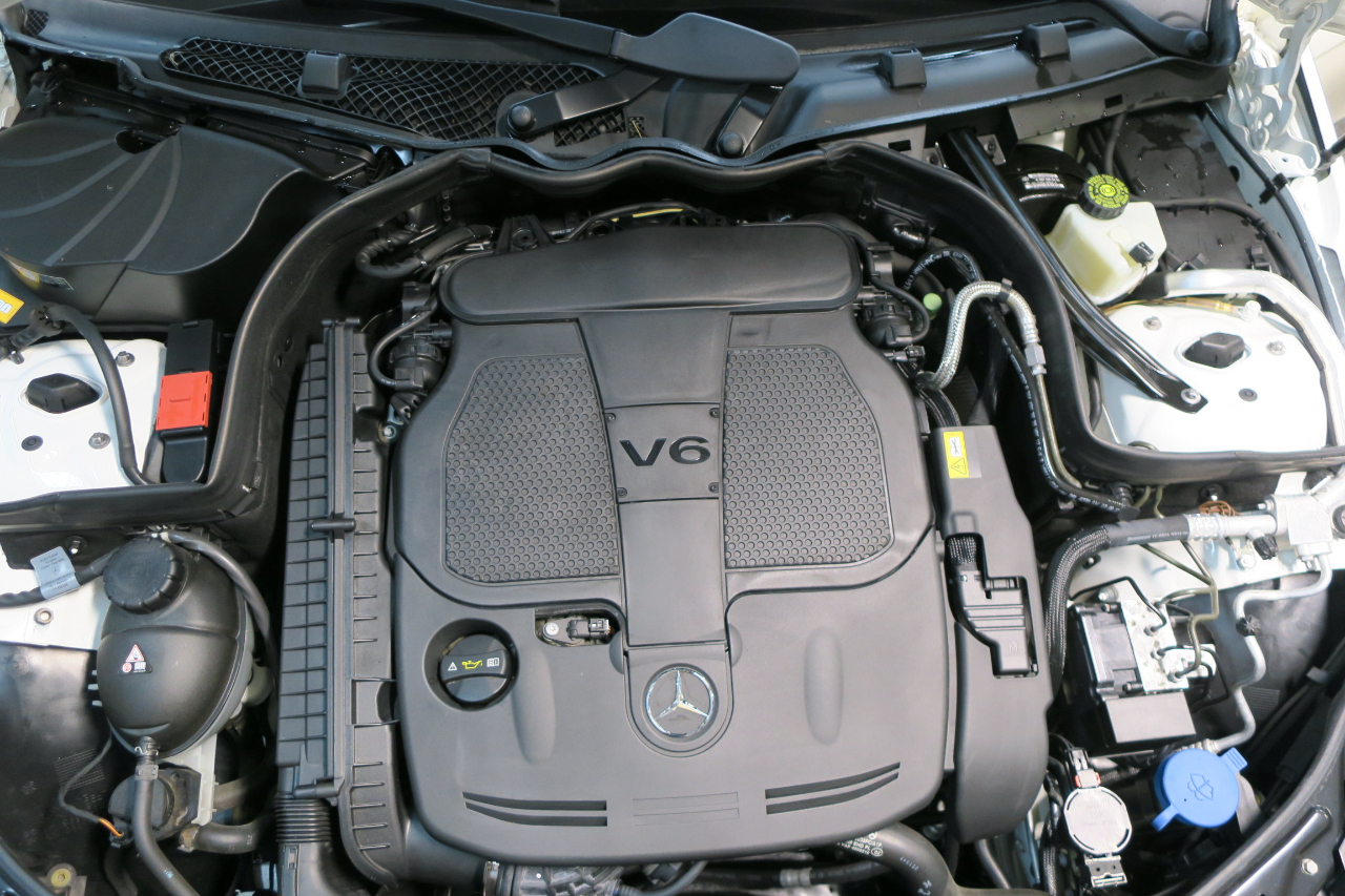 Mercedes-Benz C-Class C300 4MATIC Sport Sedan 2013