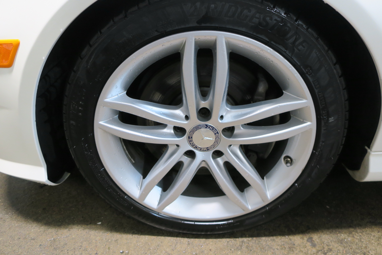 Mercedes-Benz C-Class C300 4MATIC Sport Sedan 2013