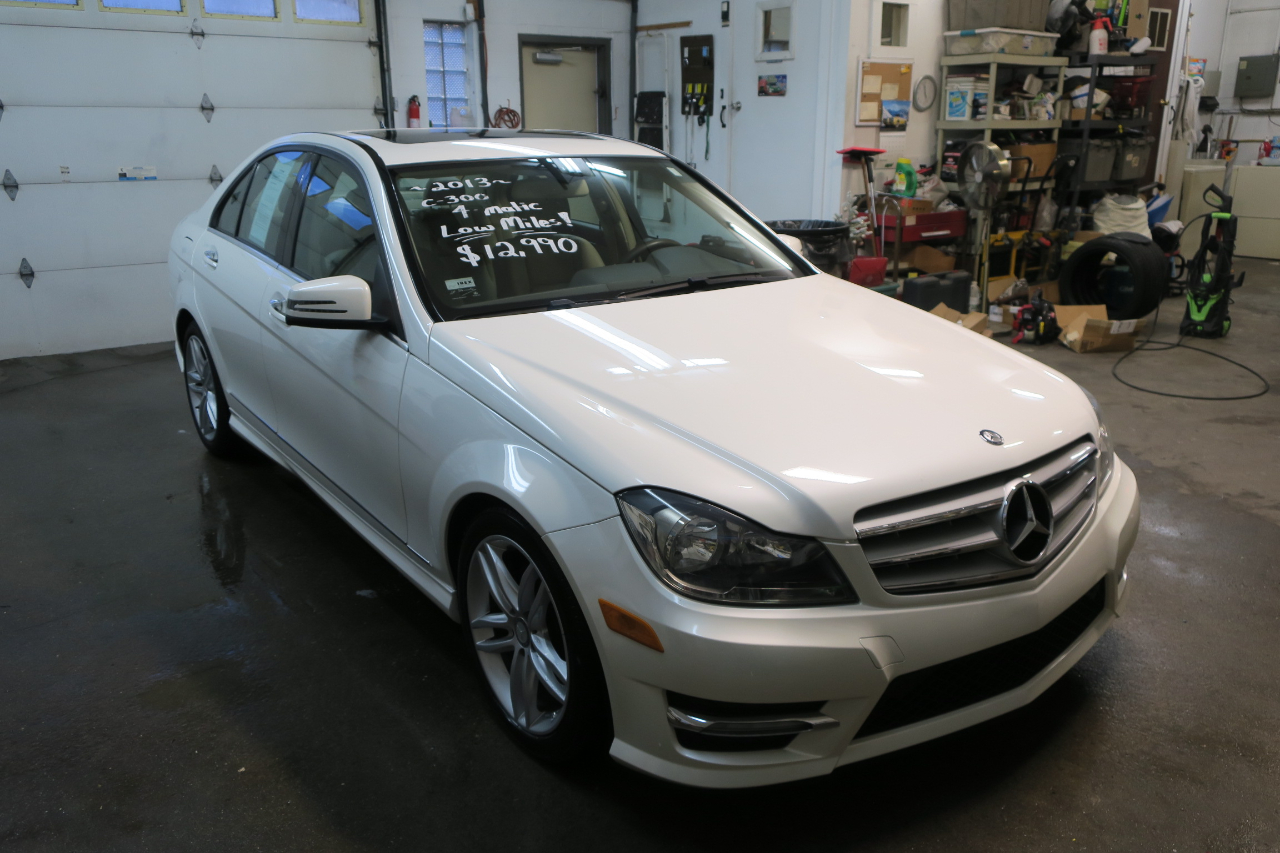 Mercedes-Benz C-Class C300 4MATIC Sport Sedan 2013
