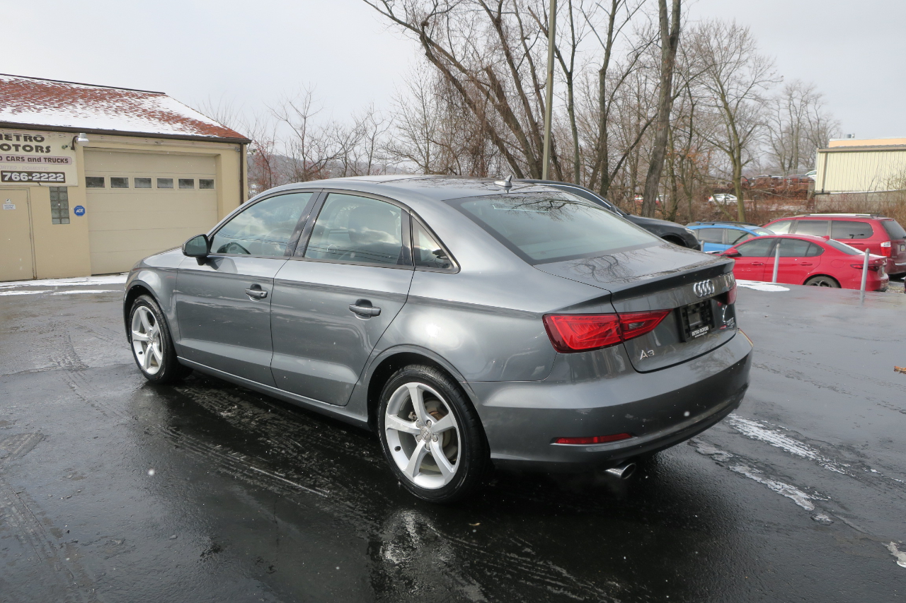 Audi S3 2.0T Premium Plus quattro 2015