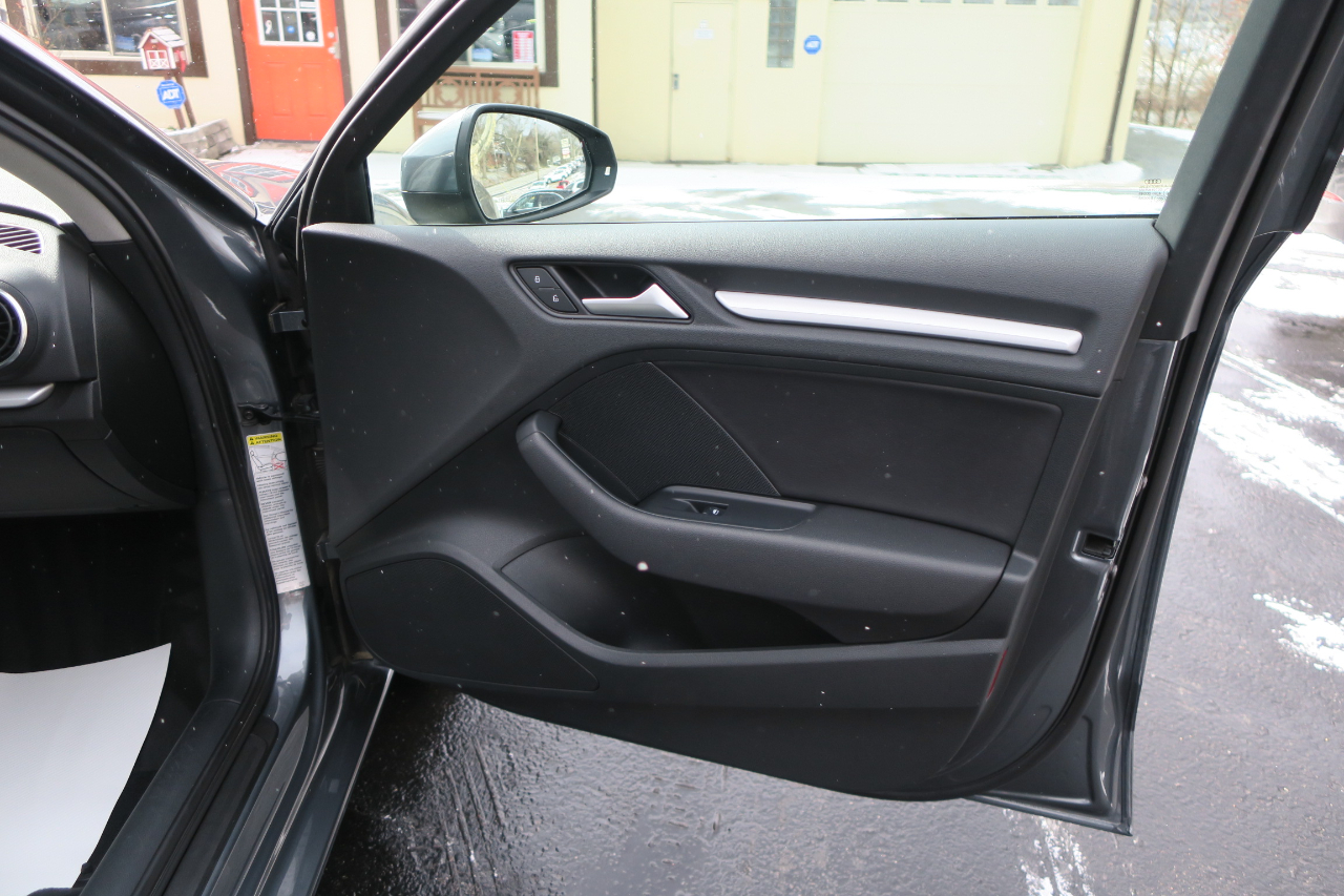 Audi S3 2.0T Premium Plus quattro 2015