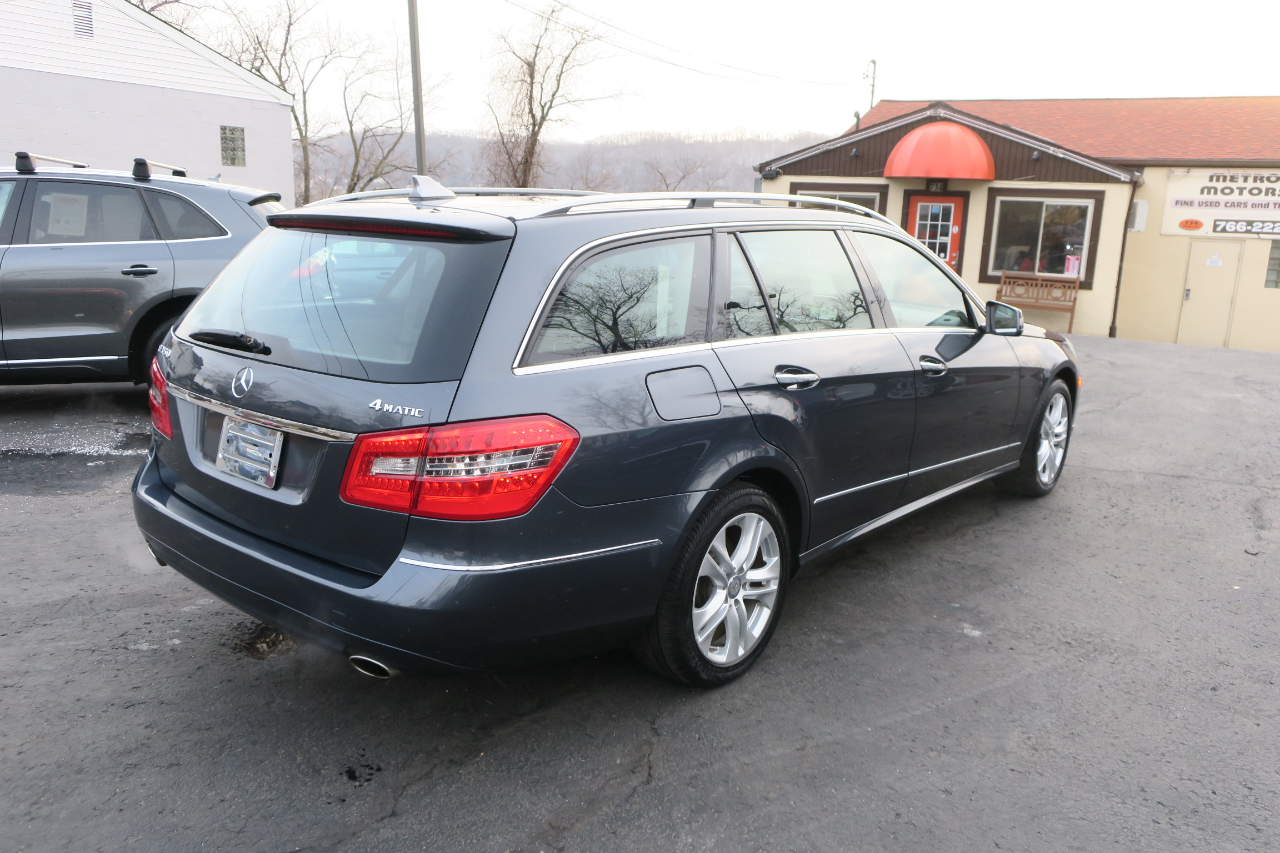 Mercedes-Benz E-Class Wagon E350 4Matic 2011