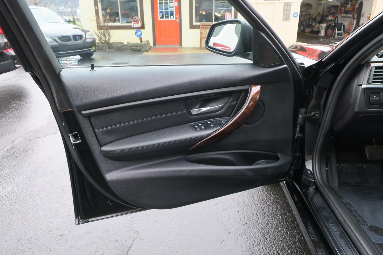 BMW 3-Series 328i xDrive Sedan 2015