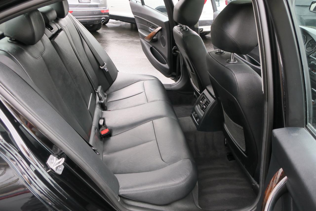 BMW 3-Series 328i xDrive Sedan 2015