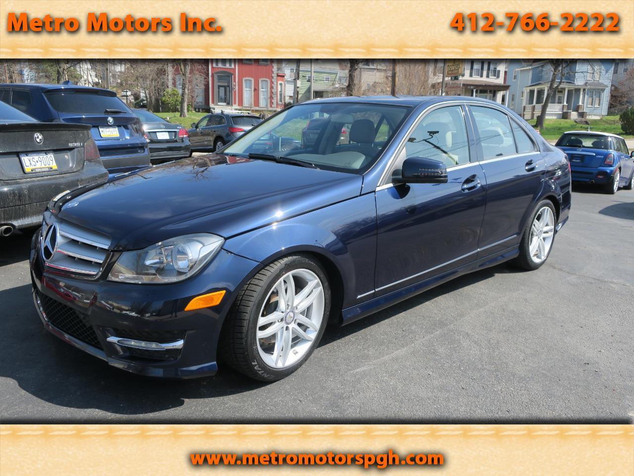 Mercedes-Benz C-Class C300 4MATIC Luxury Sedan 2012