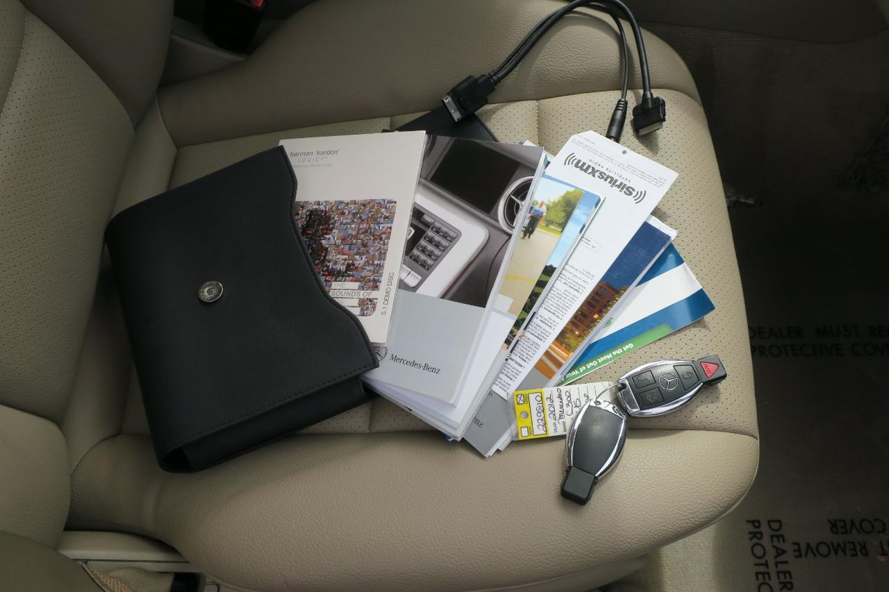 Mercedes-Benz C-Class C300 4MATIC Luxury Sedan 2012