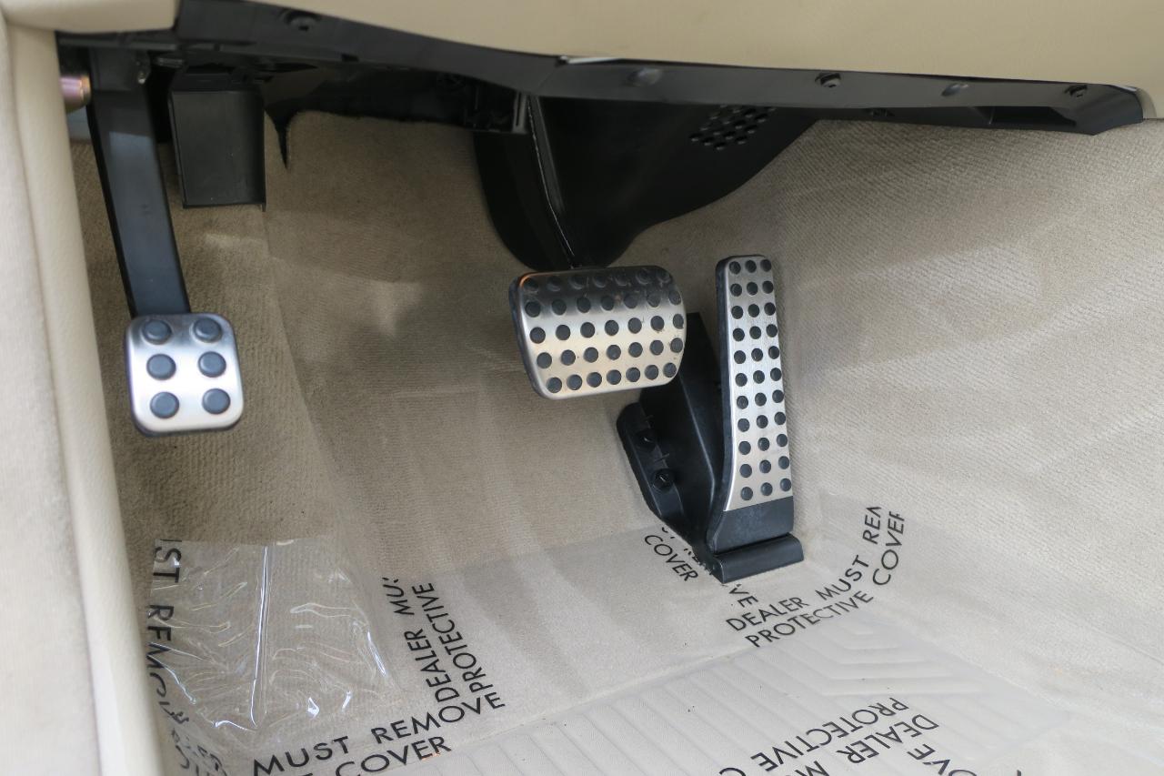 Mercedes-Benz C-Class C300 4MATIC Luxury Sedan 2012