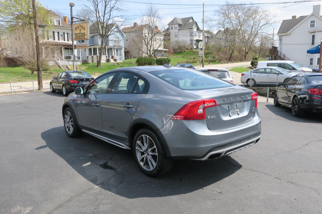 Volvo V60 Cross Country T5 Platinum 2016
