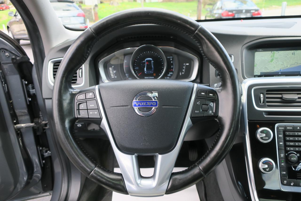 Volvo V60 Cross Country T5 Platinum 2016