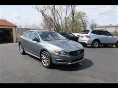 2016 Volvo V60 Cross Country 