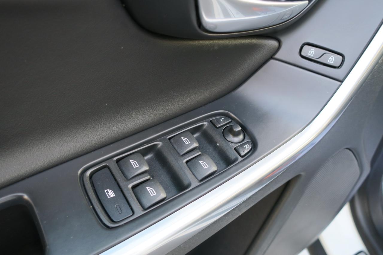 Volvo XC60 3.0 Platinum 4WD R-Design 2014