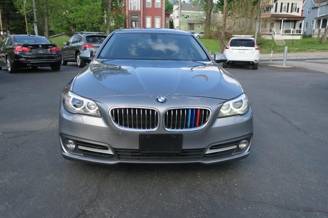 BMW 5-Series 528i xDrive 2016