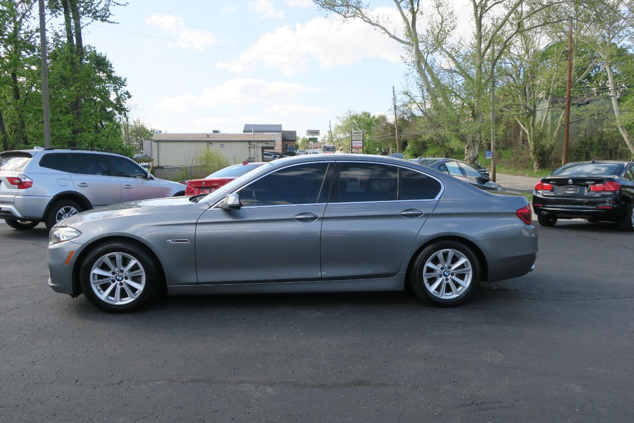 BMW 5-Series 528i xDrive 2016