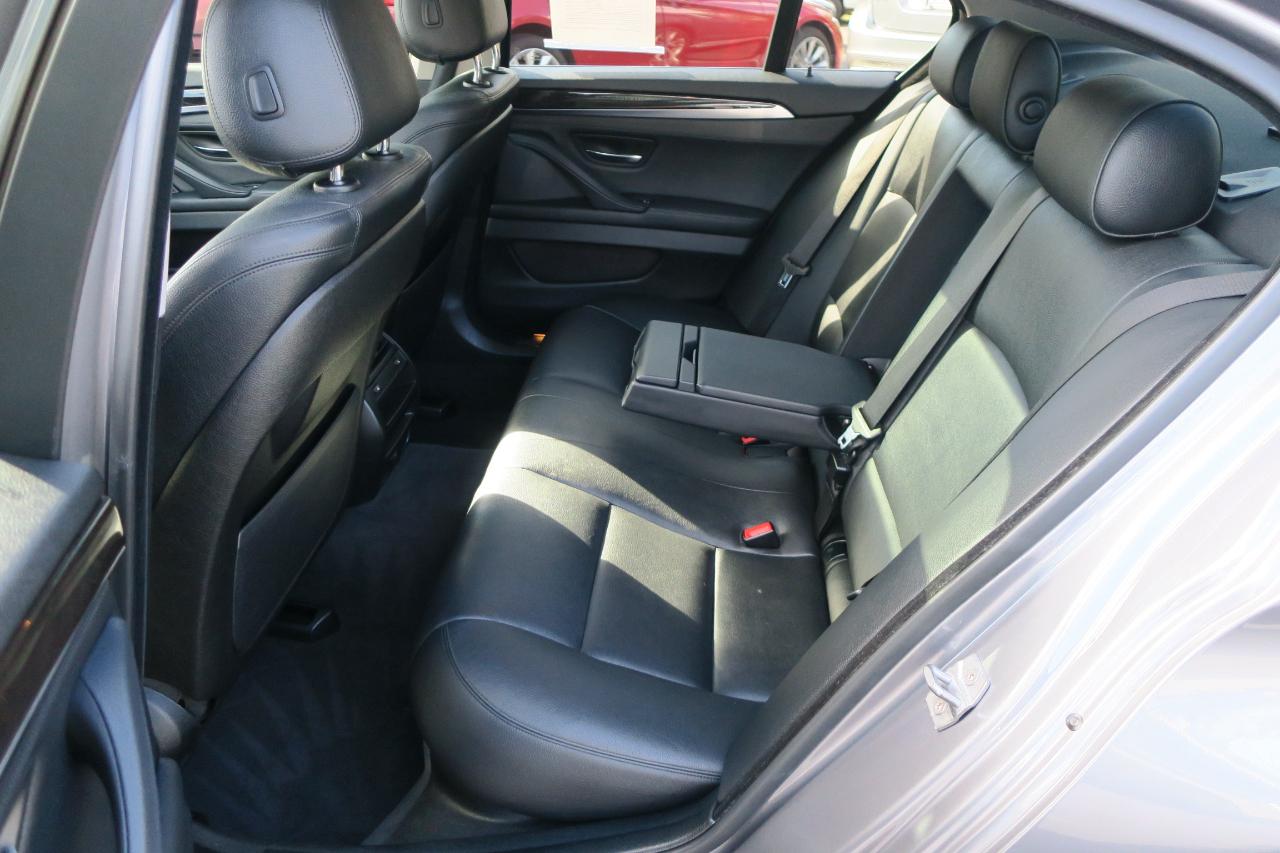 BMW 5-Series 528i xDrive 2016