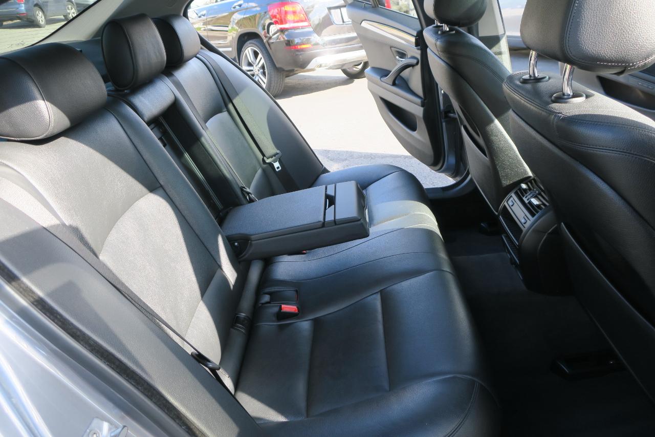 BMW 5-Series 528i xDrive 2016