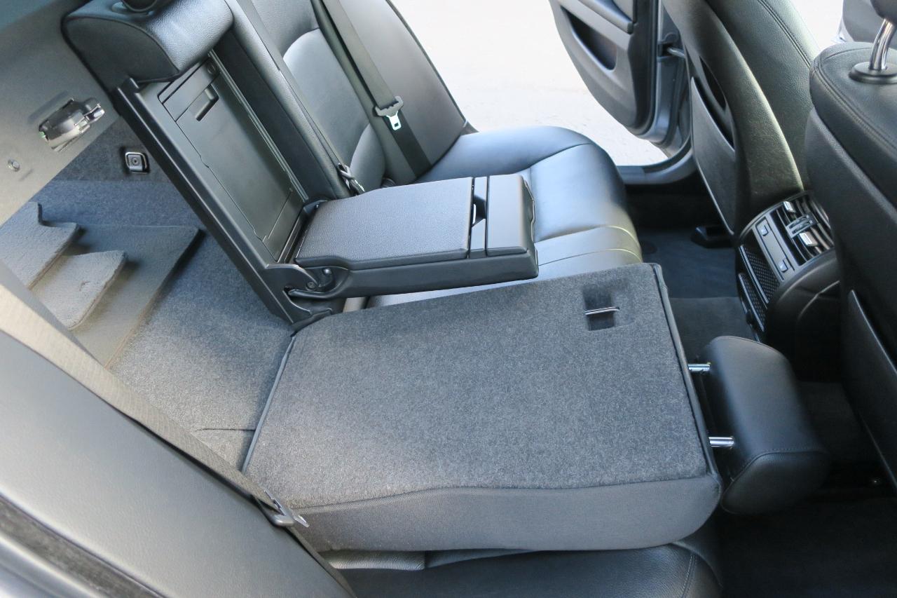 BMW 5-Series 528i xDrive 2016