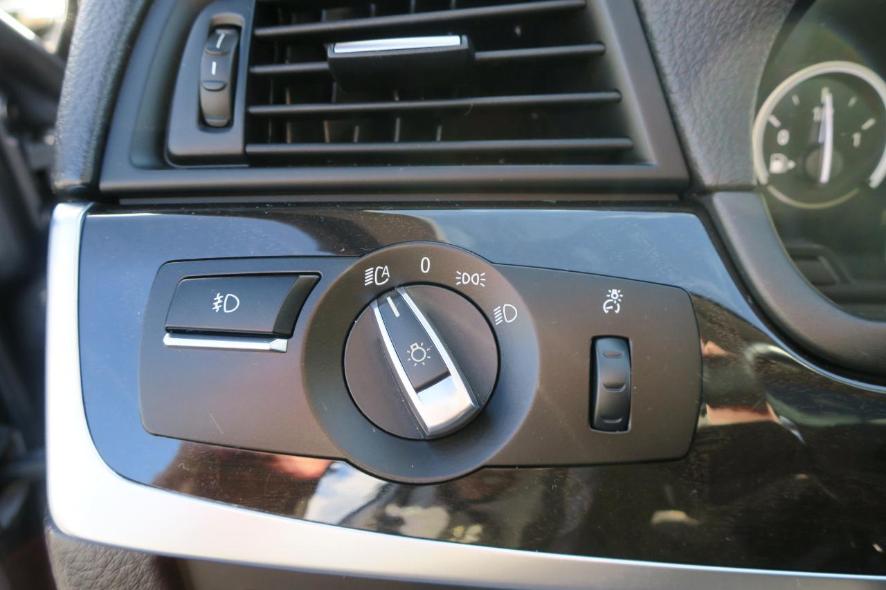 BMW 5-Series 528i xDrive 2016