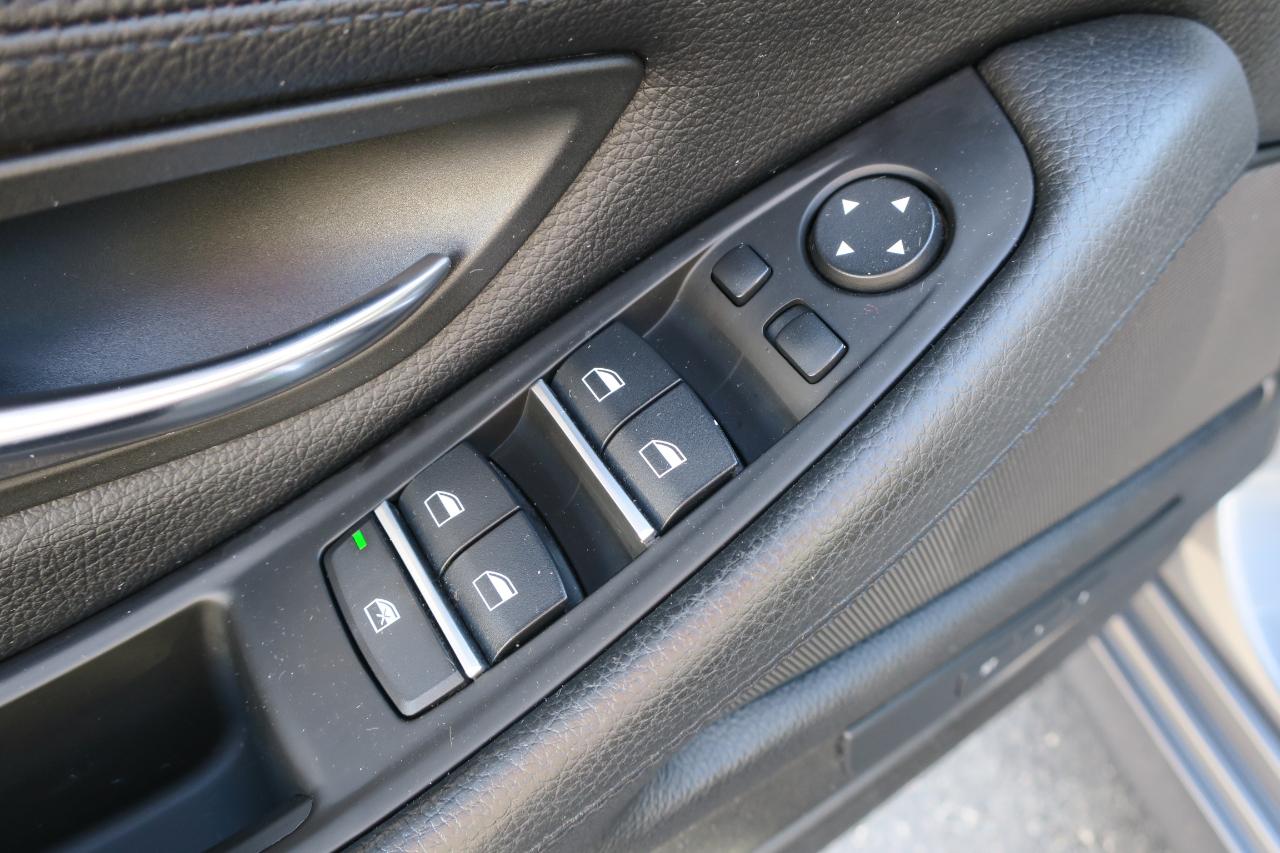 BMW 5-Series 528i xDrive 2016