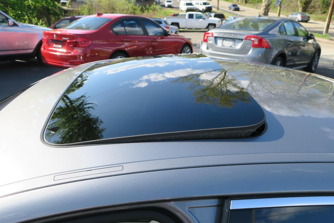 BMW 5-Series 528i xDrive 2016