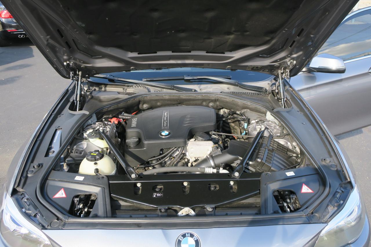 BMW 5-Series 528i xDrive 2016