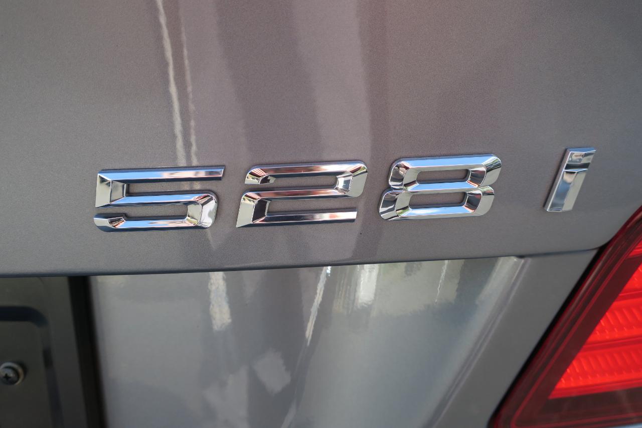 BMW 5-Series 528i xDrive 2016