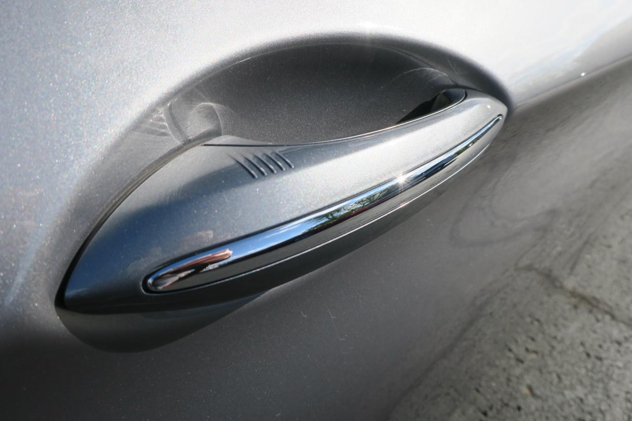 BMW 5-Series 528i xDrive 2016