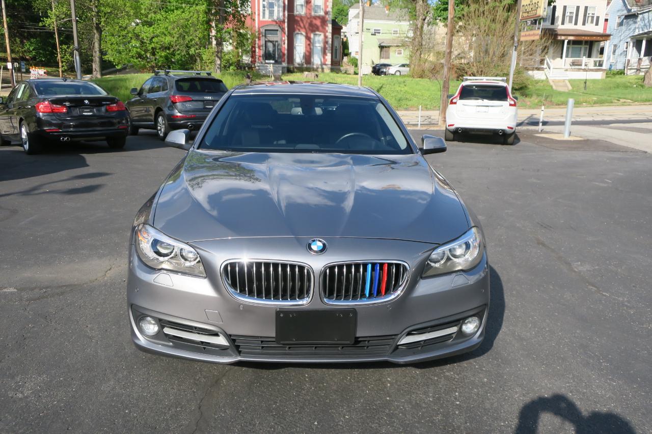 BMW 5-Series 528i xDrive 2016