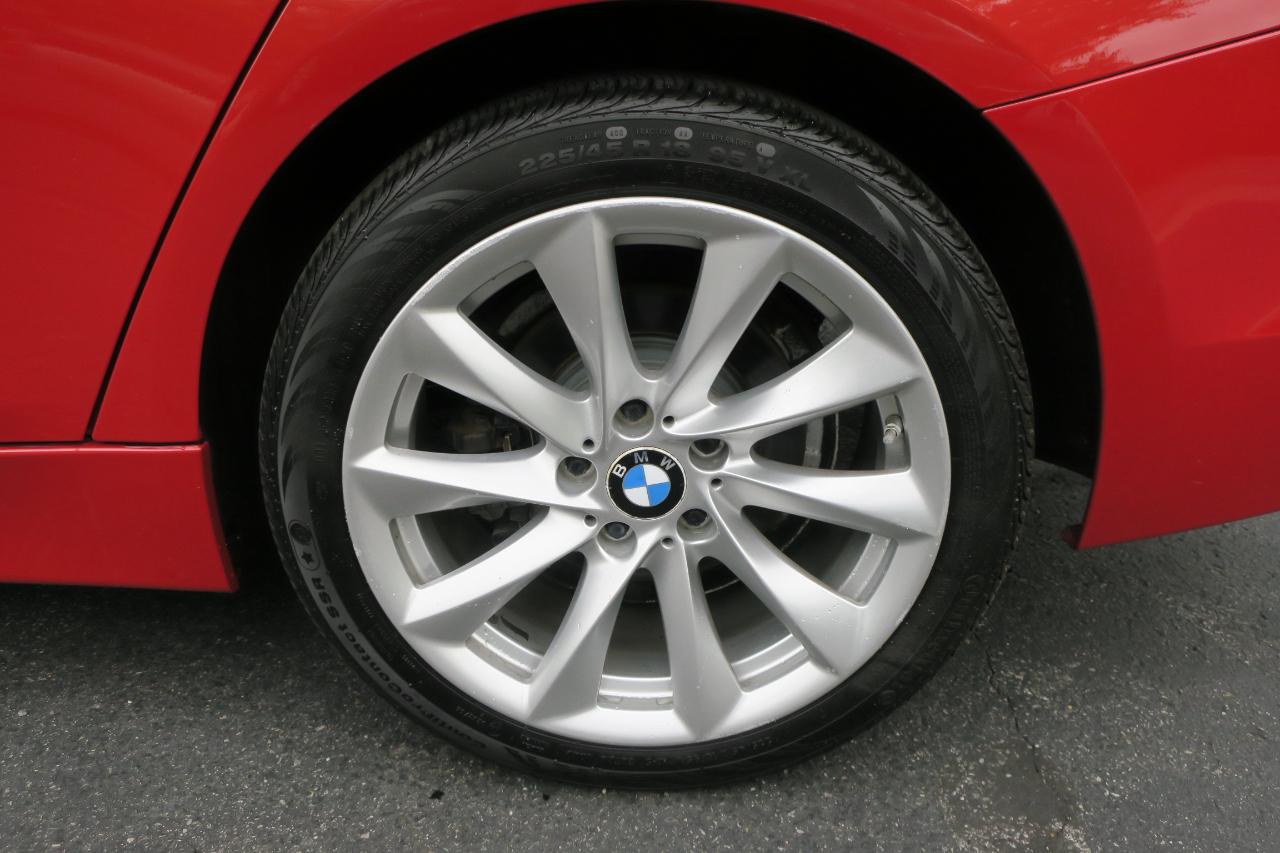 BMW 3-Series 320i xDrive Sedan 2016