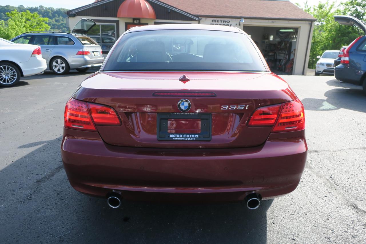 BMW 3-Series 335i Convertible 2011