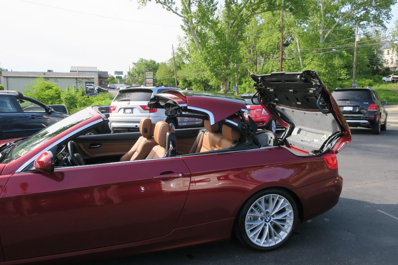 BMW 3-Series 335i Convertible 2011