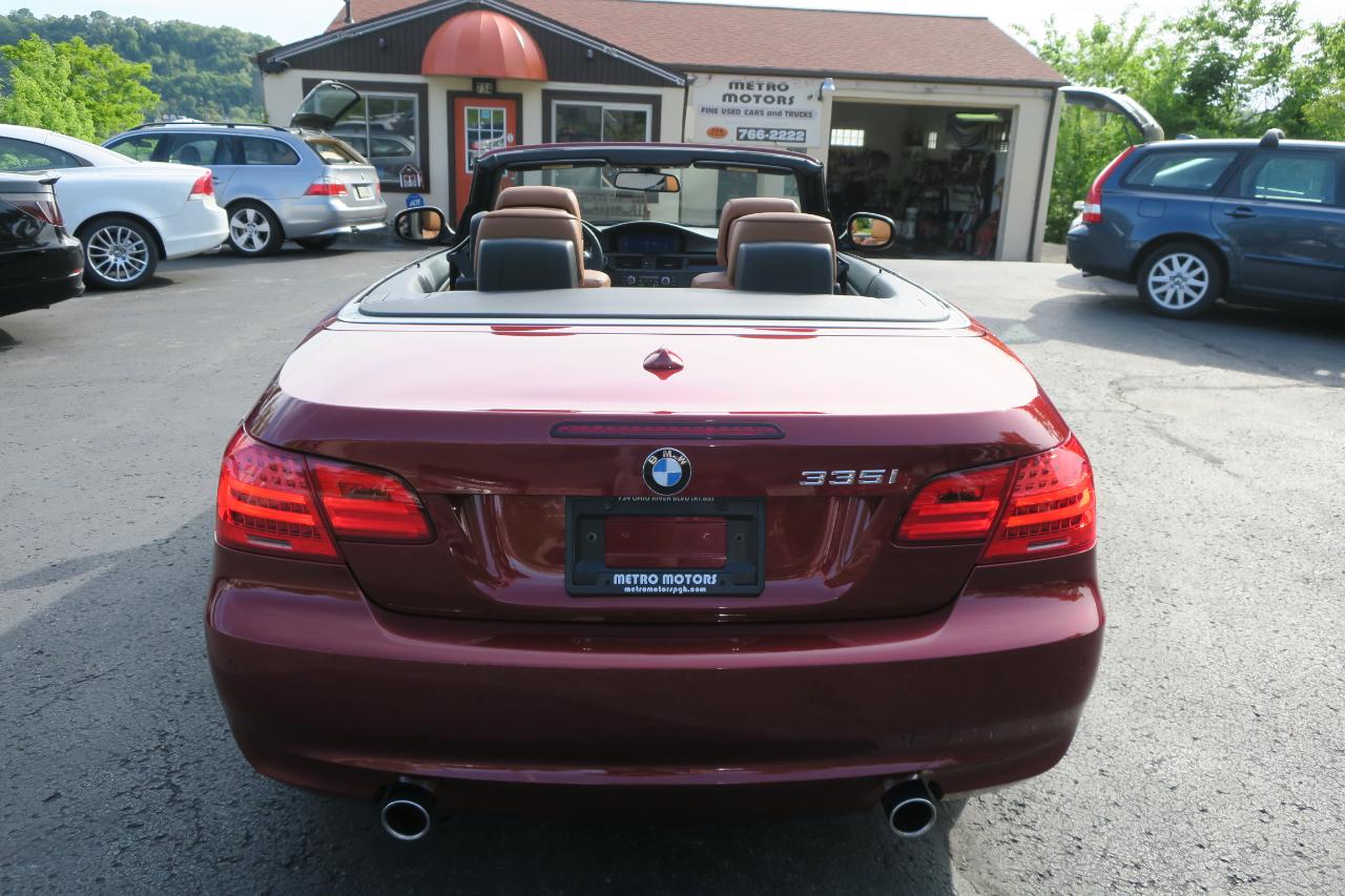 BMW 3-Series 335i Convertible 2011