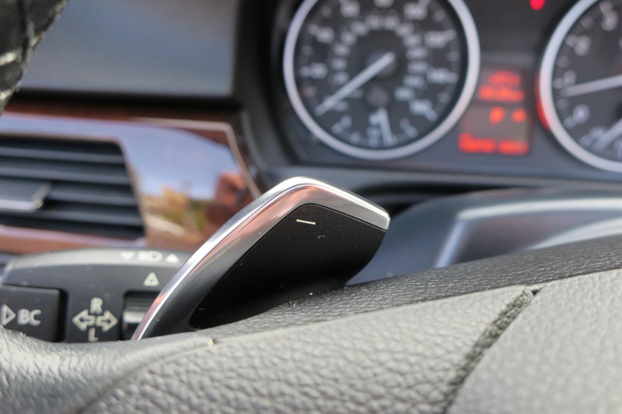 BMW 3-Series 335i Convertible 2011