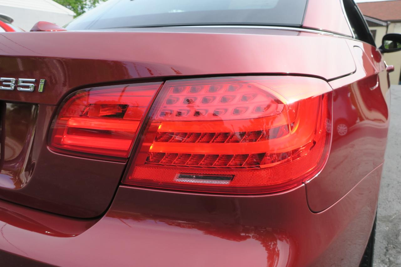 BMW 3-Series 335i Convertible 2011
