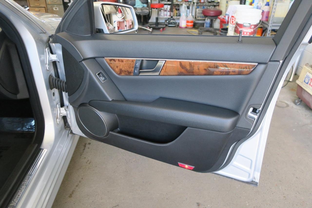Mercedes-Benz C-Class C300 4MATIC Luxury Sedan 2012