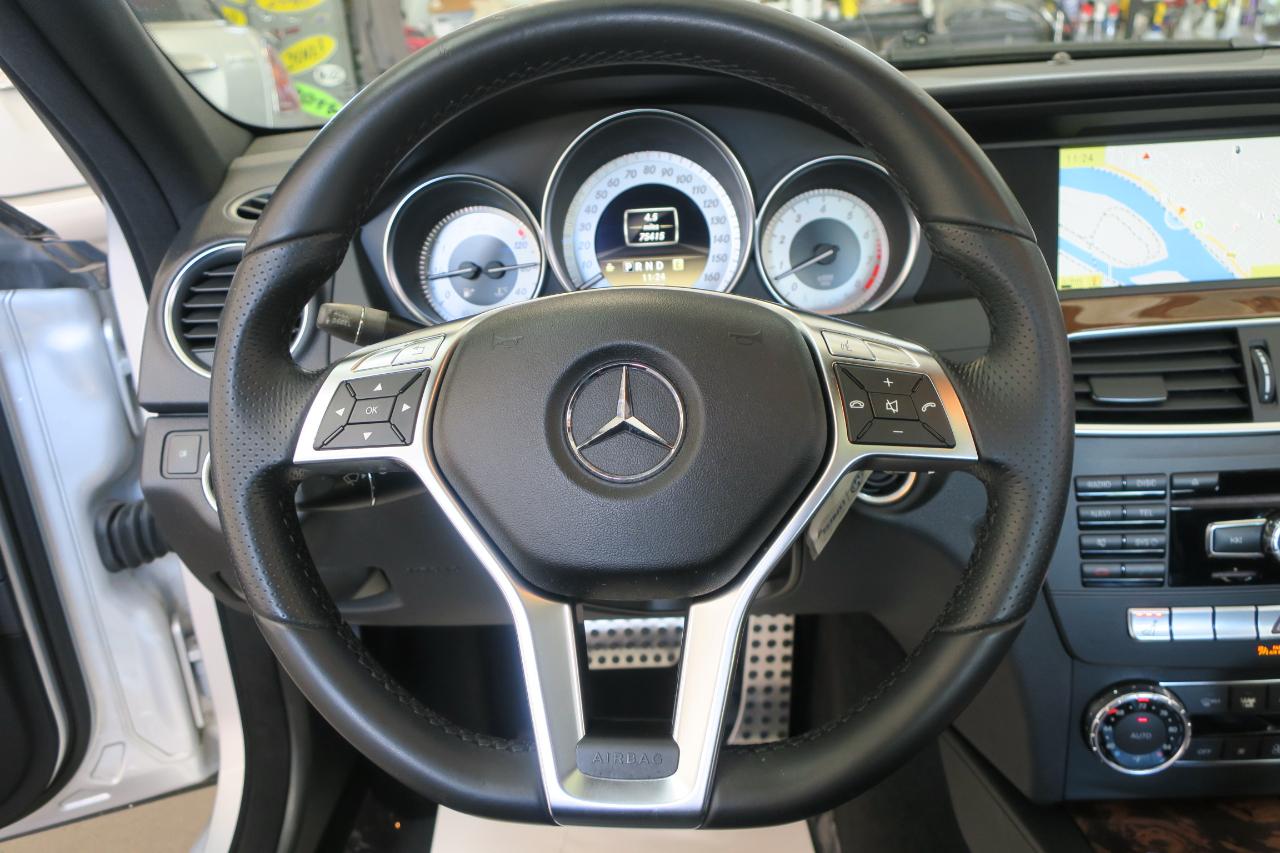 Mercedes-Benz C-Class C300 4MATIC Luxury Sedan 2012