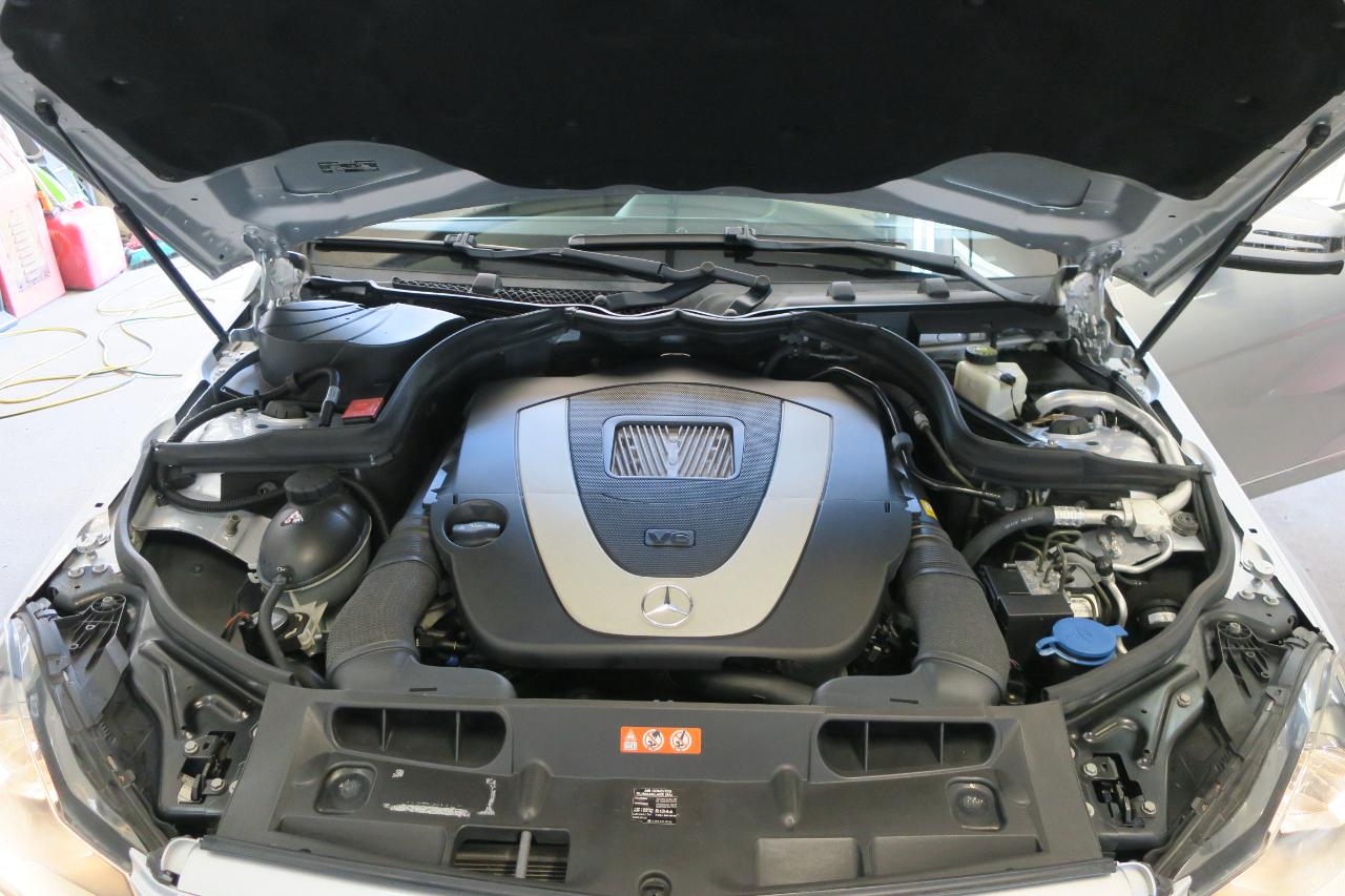 Mercedes-Benz C-Class C300 4MATIC Luxury Sedan 2012