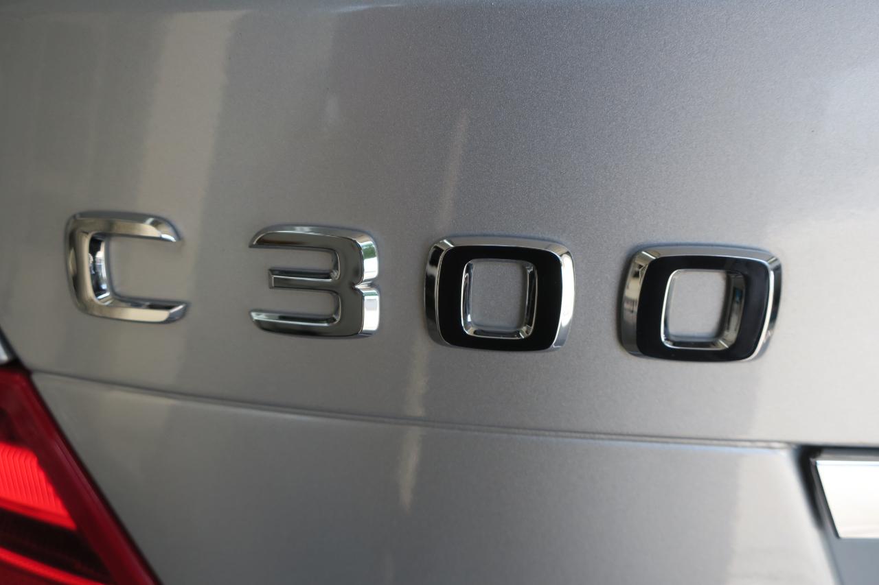 Mercedes-Benz C-Class C300 4MATIC Luxury Sedan 2012