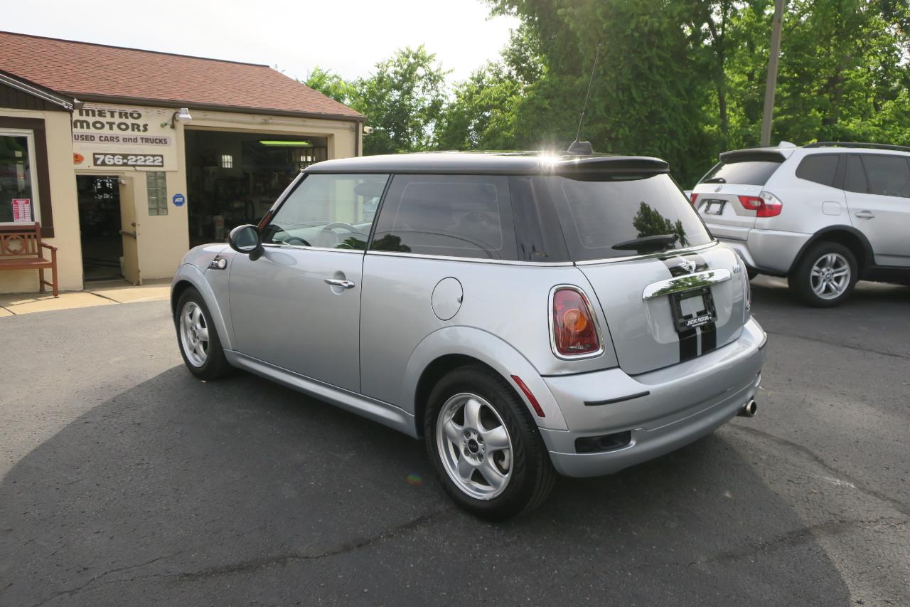 MINI Cooper  2010