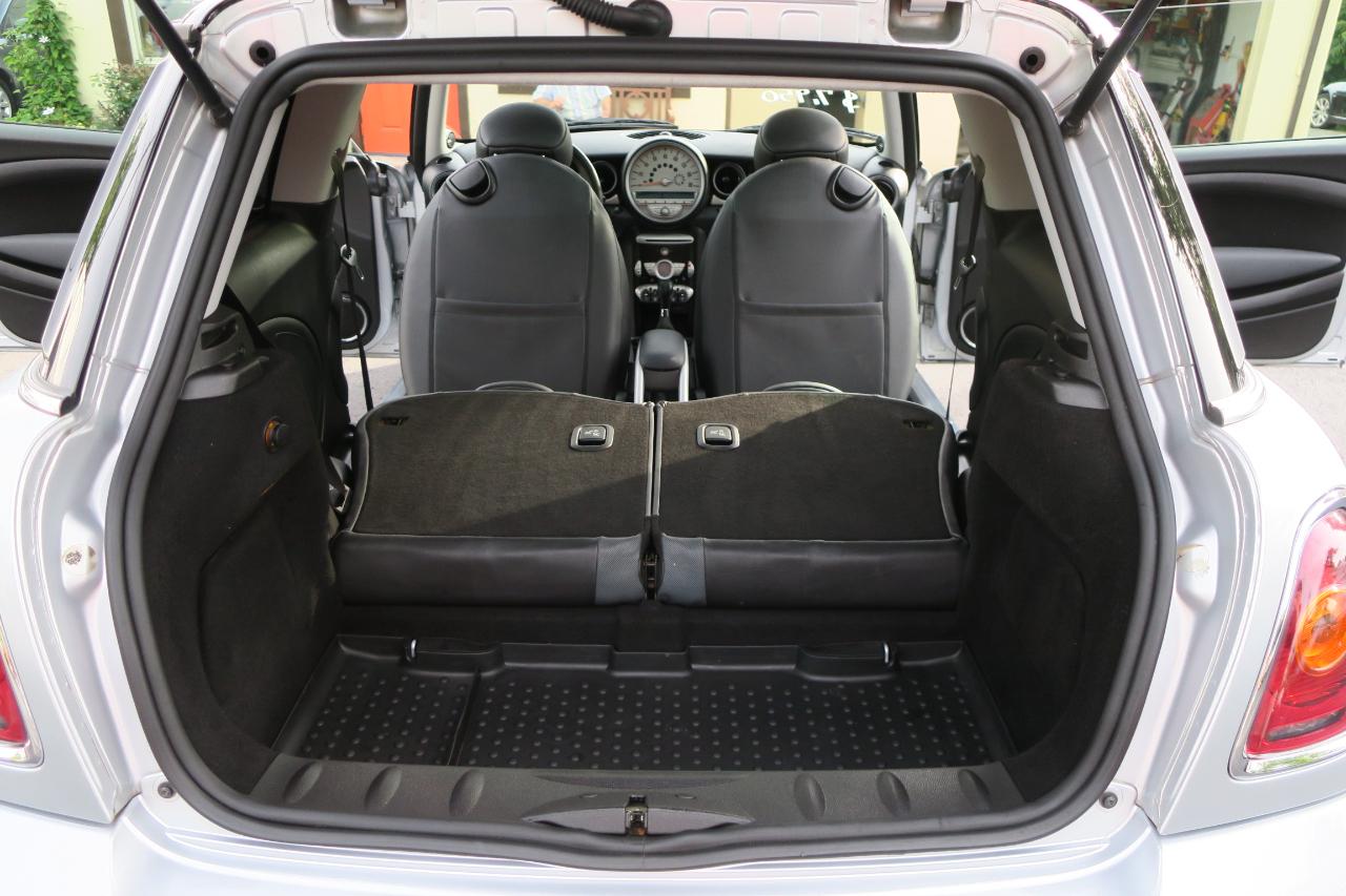 MINI Cooper  2010
