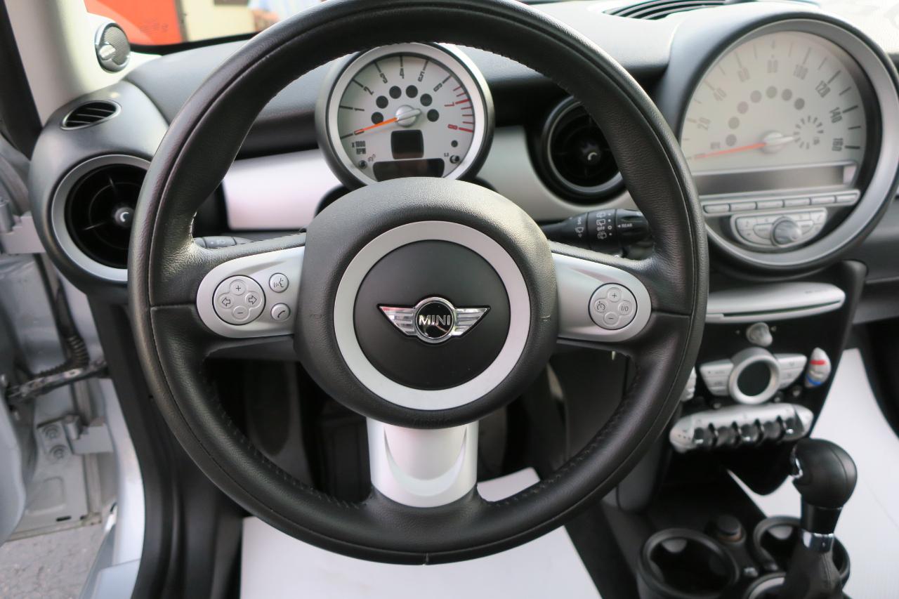 MINI Cooper  2010