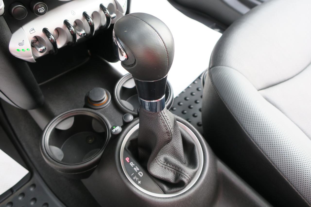 MINI Cooper  2010